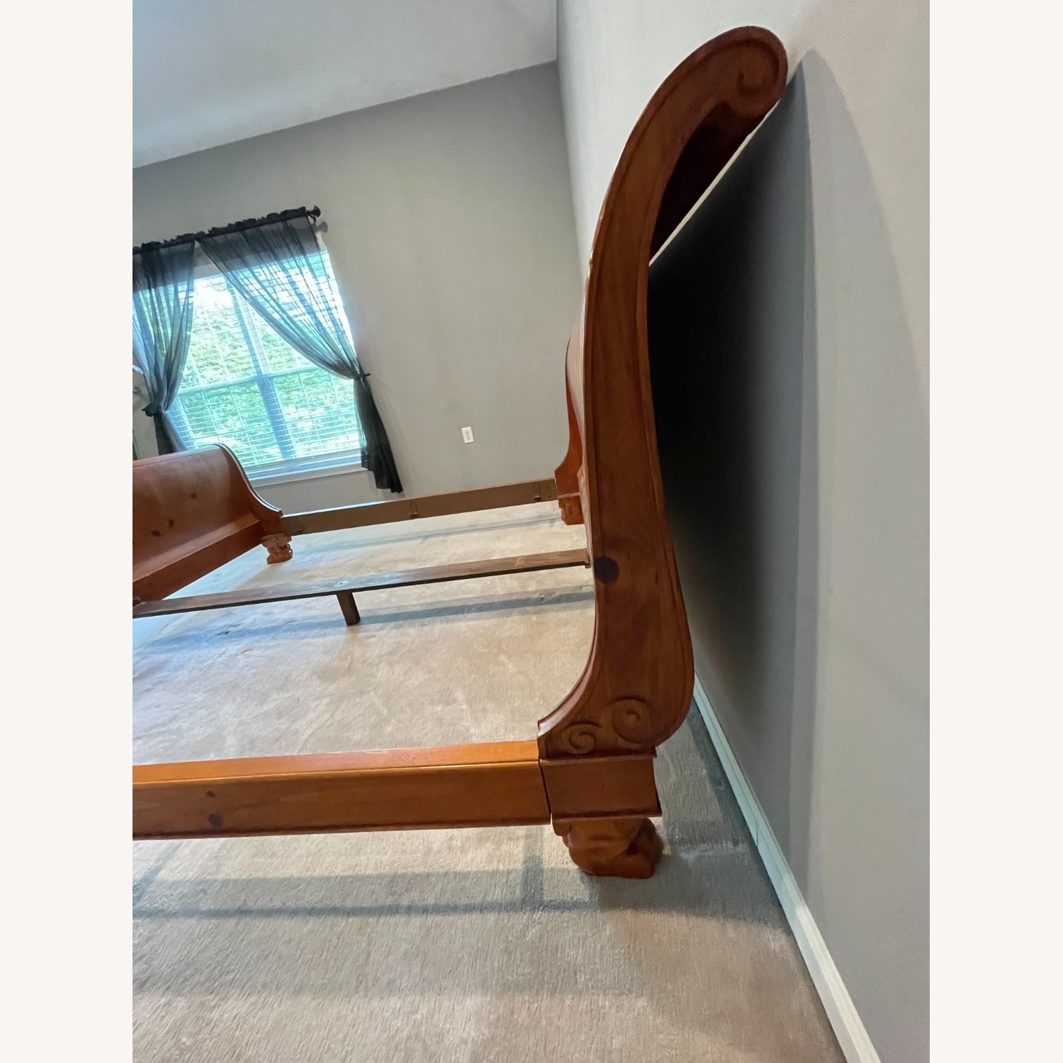 Milling Road by Baker King Sleigh Bed - image-9