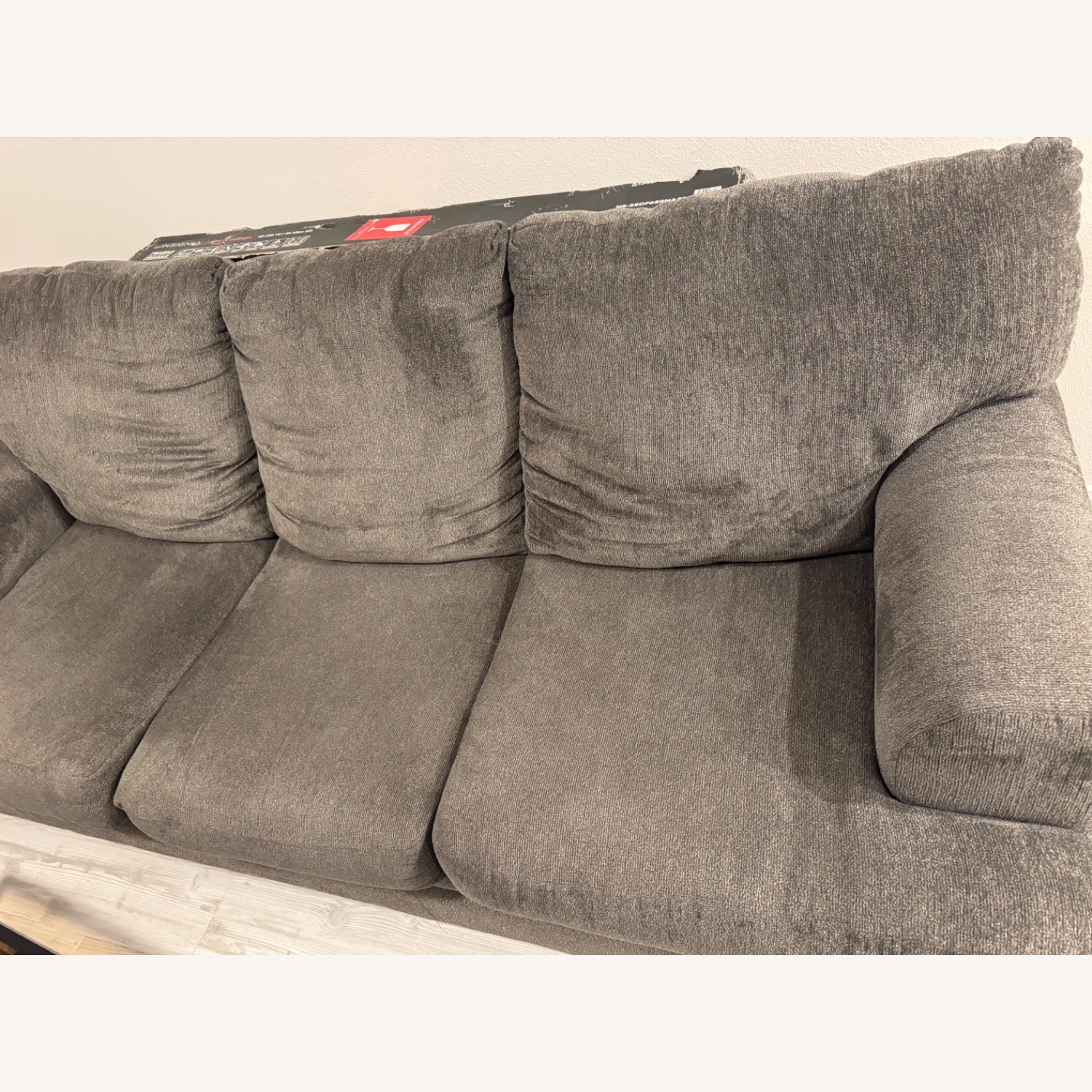 Stonemeade 3 Seater Couch - image-2