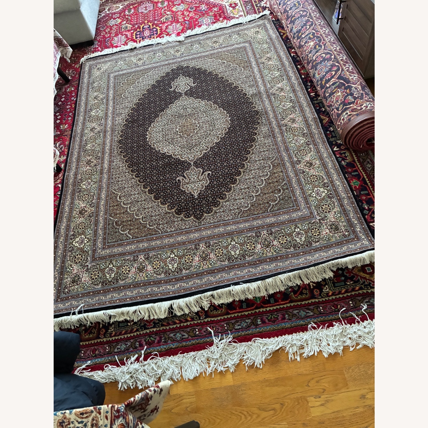 Handmade Tabriz Fish Design Persian Rug - image-5
