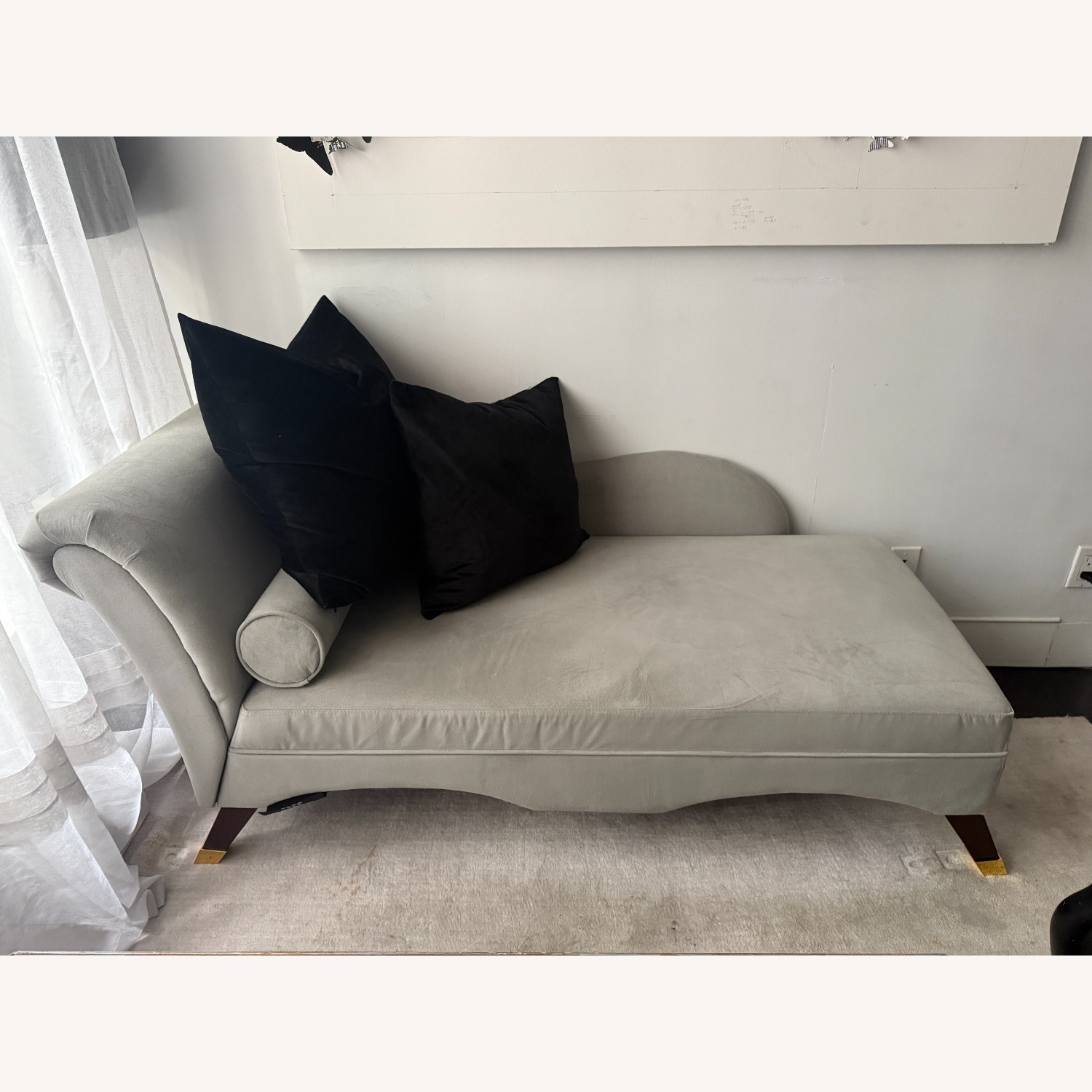 Safaviehn Caiden Velvet Chaise W Pillow - image-3