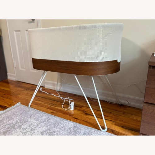 Used Snoo Smart Sleeper Bassinet  for sale on AptDeco