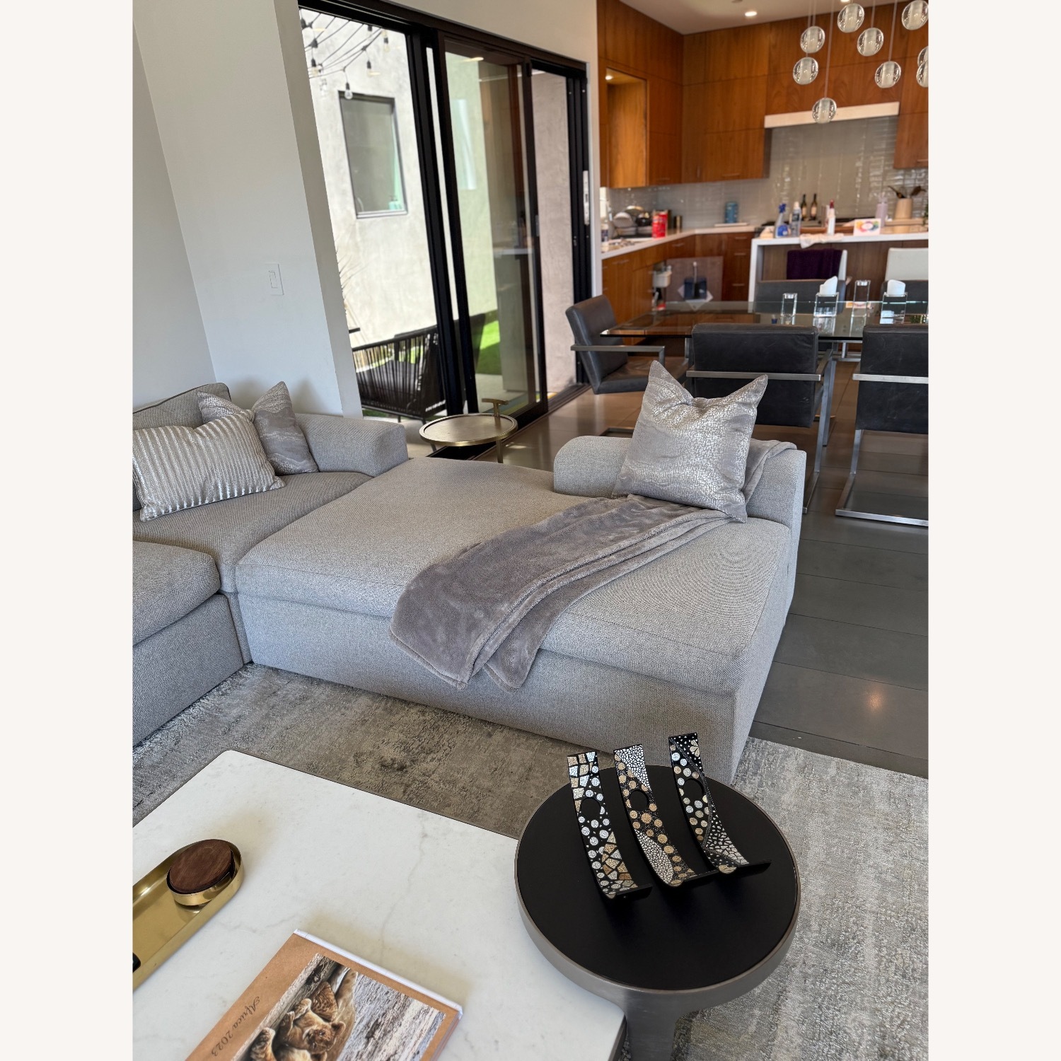 Spacious & Stylish 10-Seater Sofa - image-9