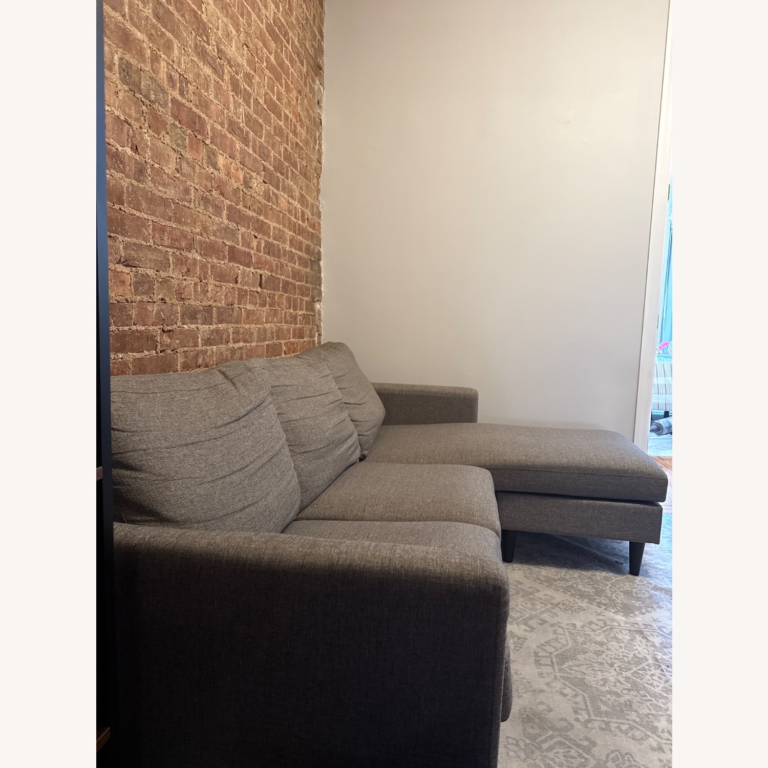 Verona Light Grey Sectional Sofa - image-3