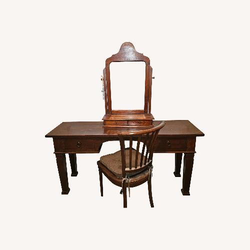 Used Ladies Dressing Table-Malaysia for sale on AptDeco