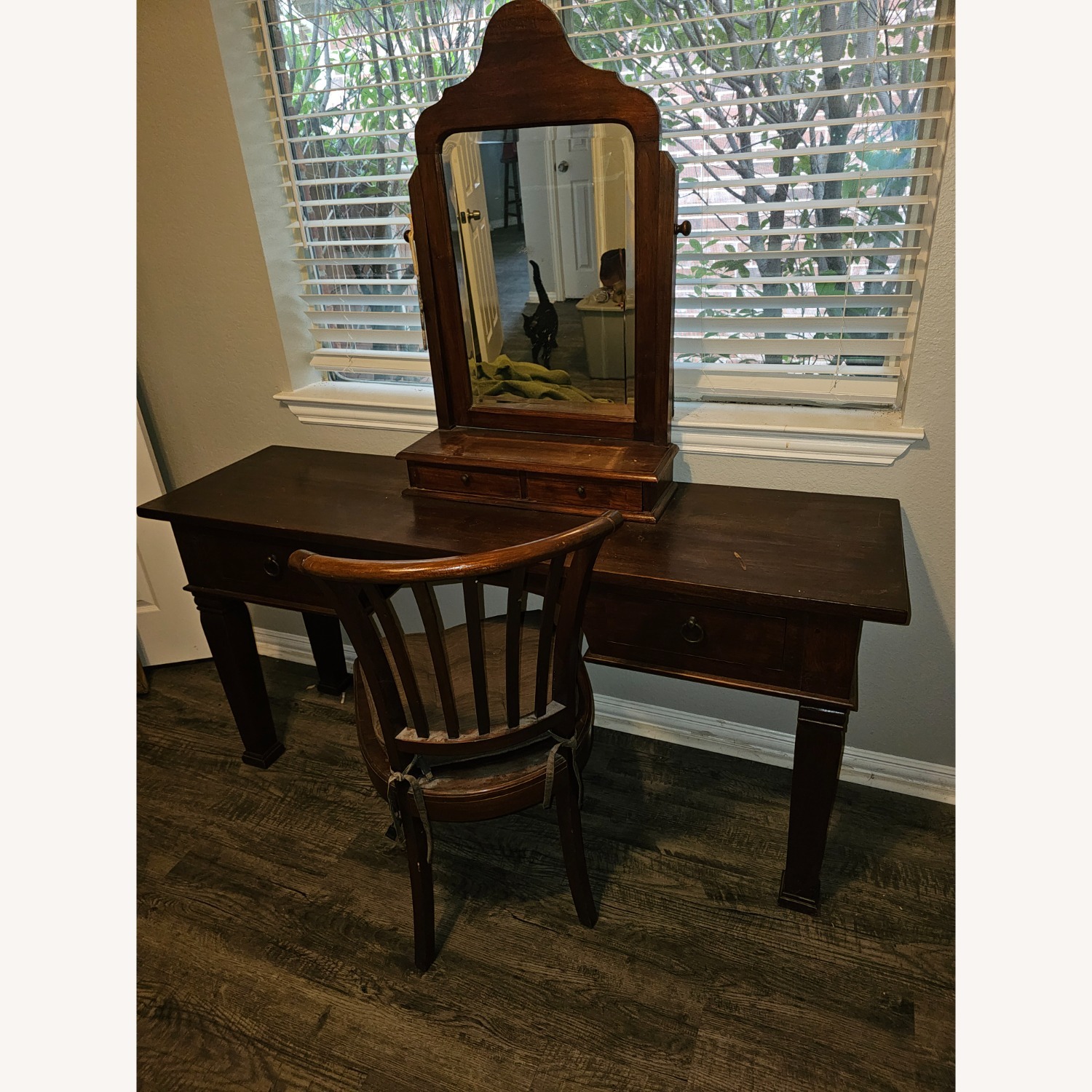 Ladies Dressing Table-Malaysia - image-2