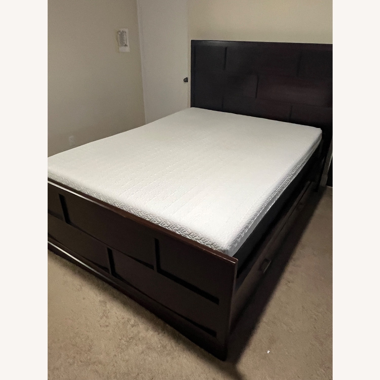 Full Bed - image-1