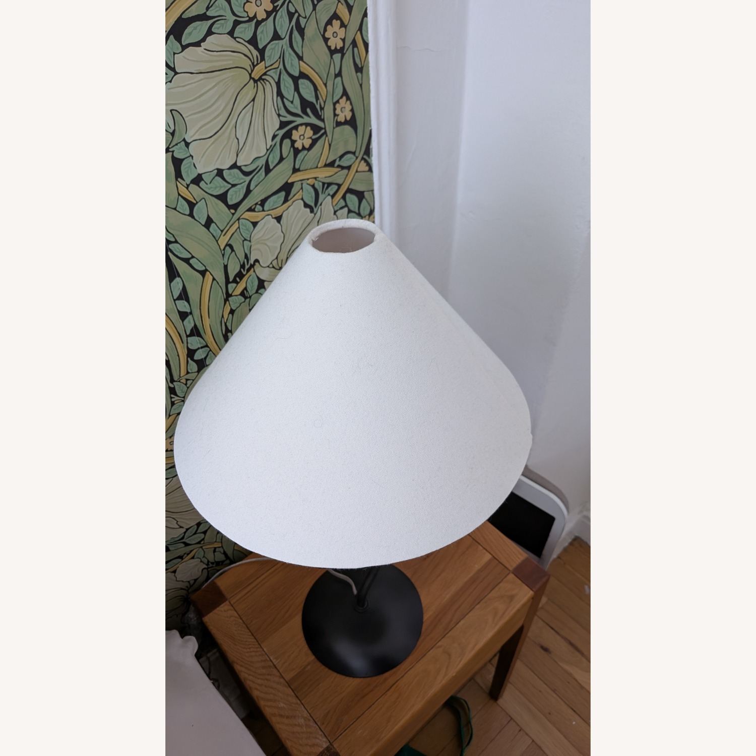 Zigzag Table Lamp - image-3