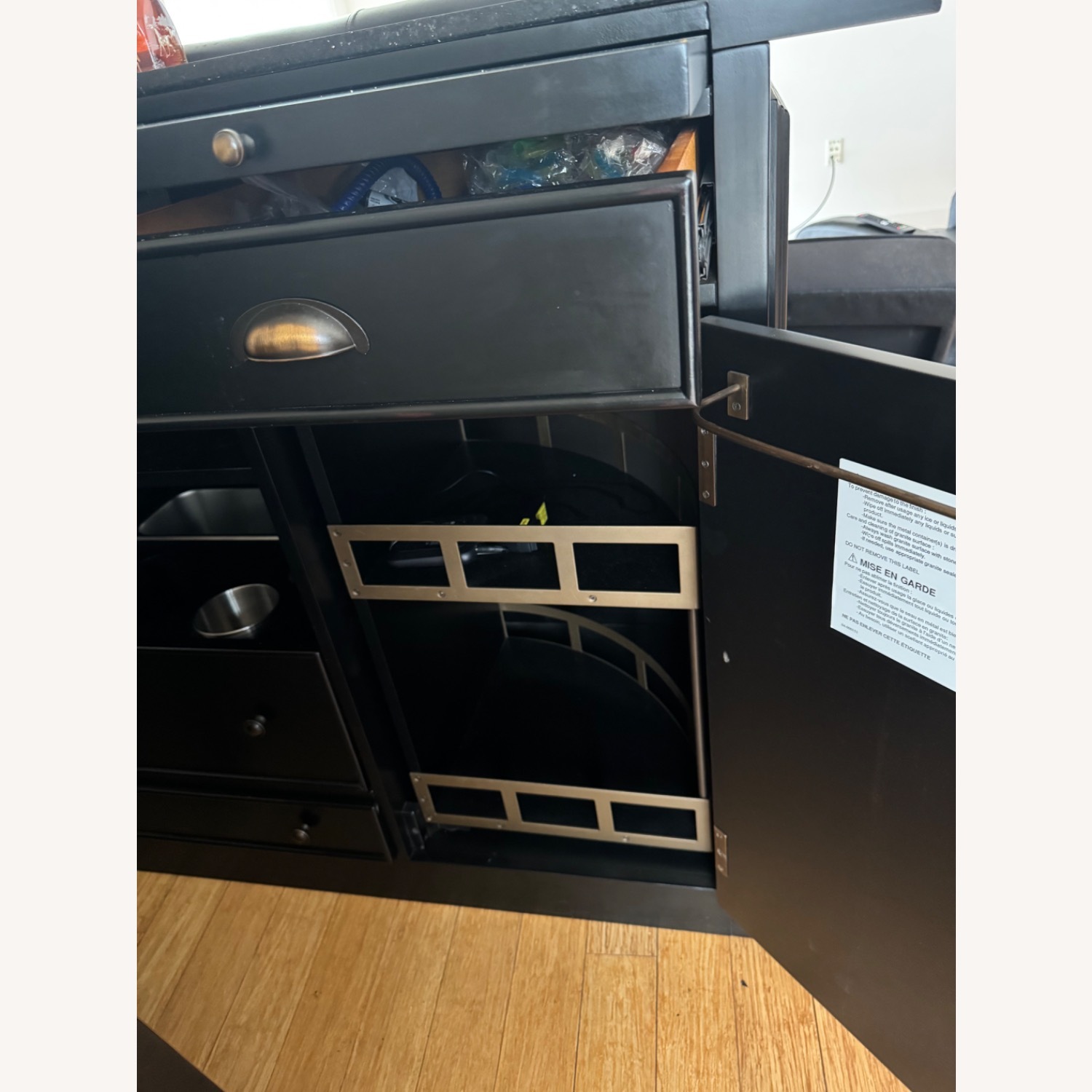 Marble Top and Leather Nail Embroidered Home Bar - image-3