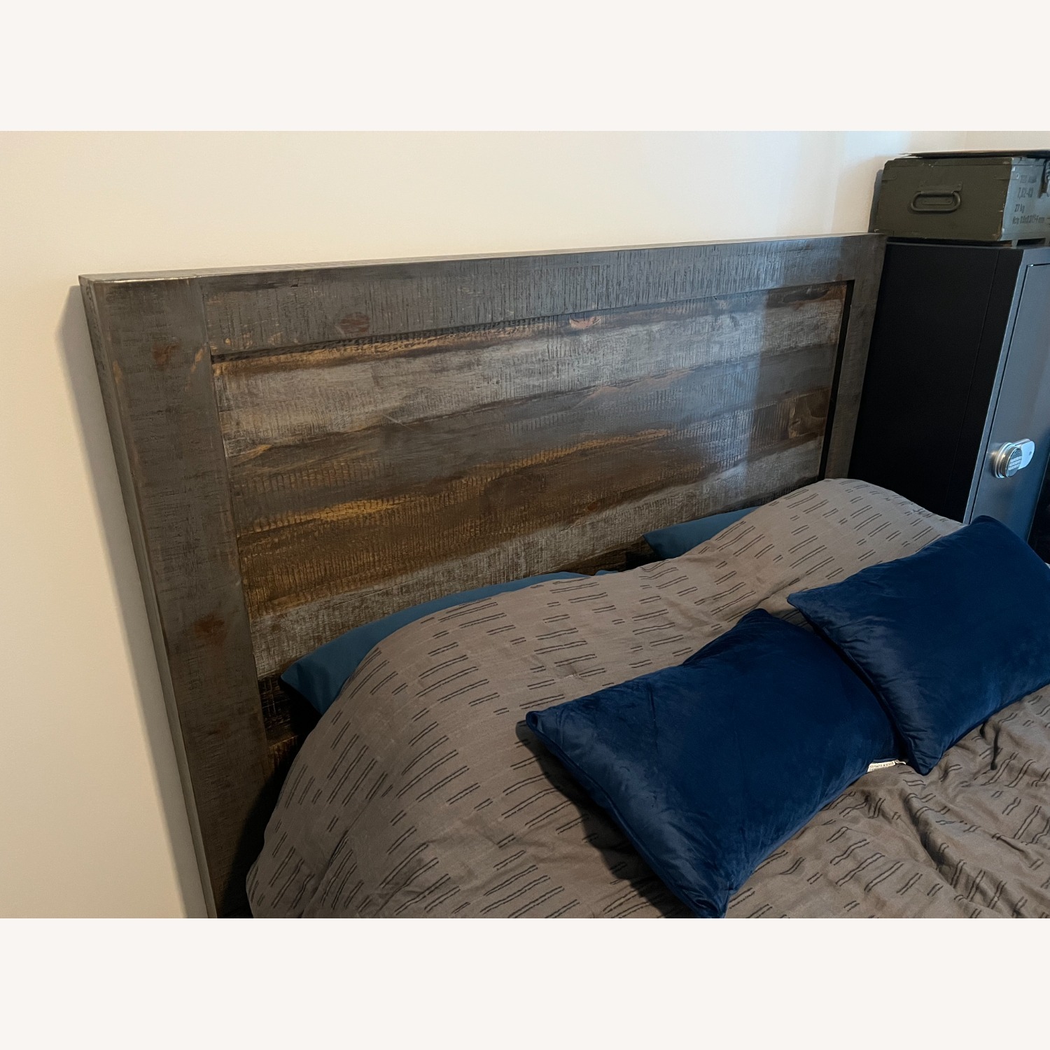 Loft Brown Queen Platform Bed - image-2