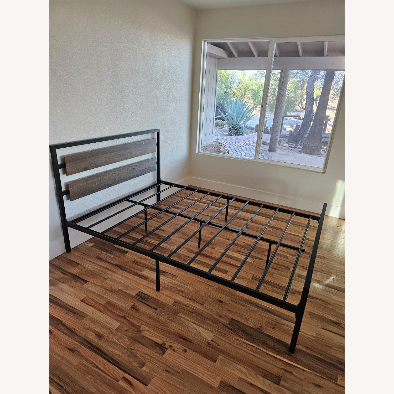 Full Size Black Metal Platform Bed  - image-0