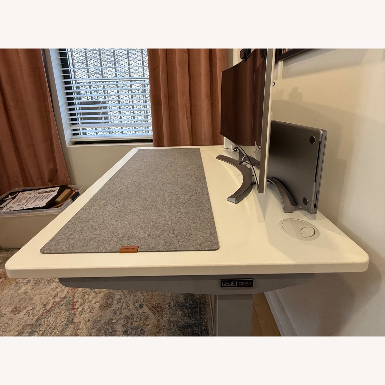 Uplift Sit/Stand Desk - image-3