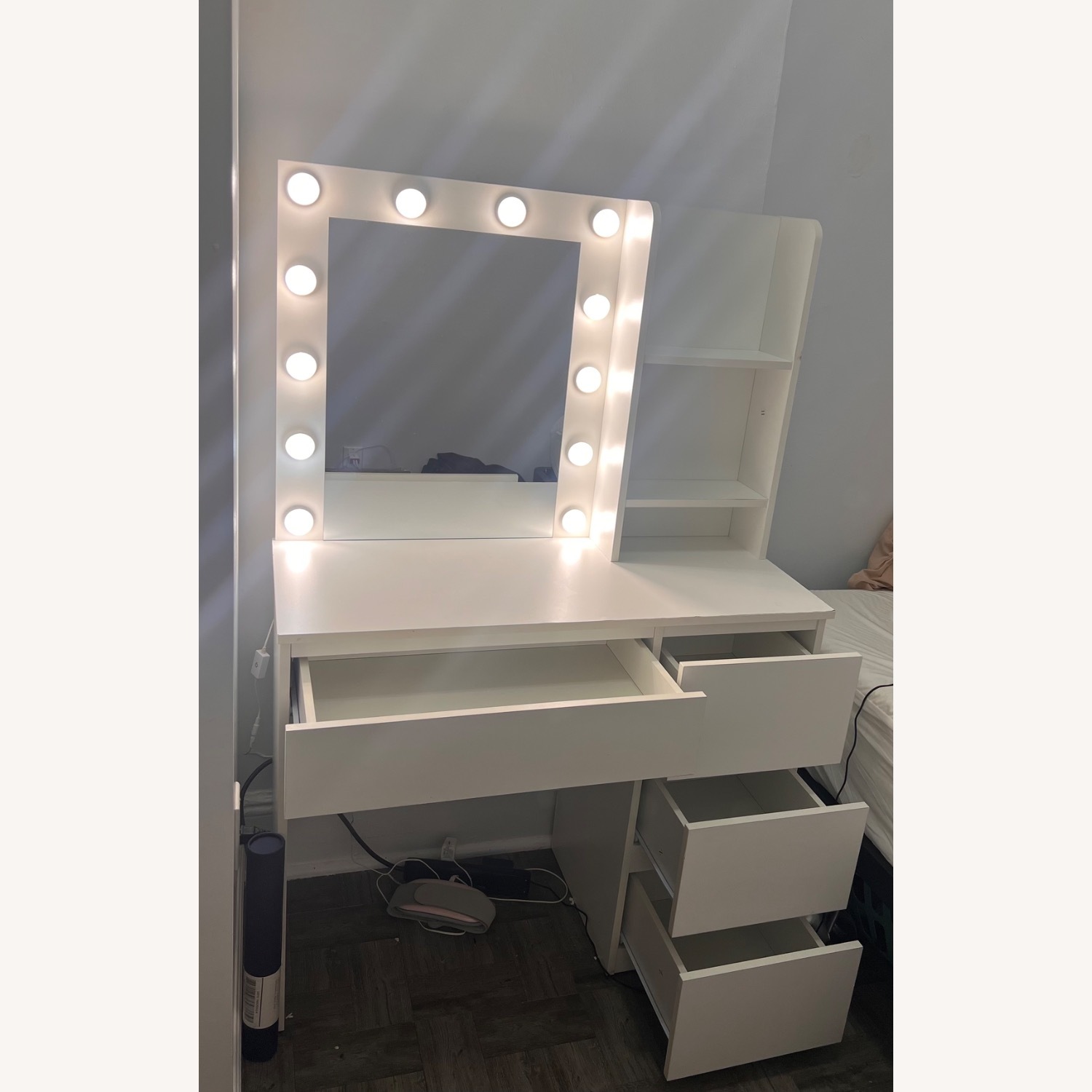 Vanity - LED Lights - image-4