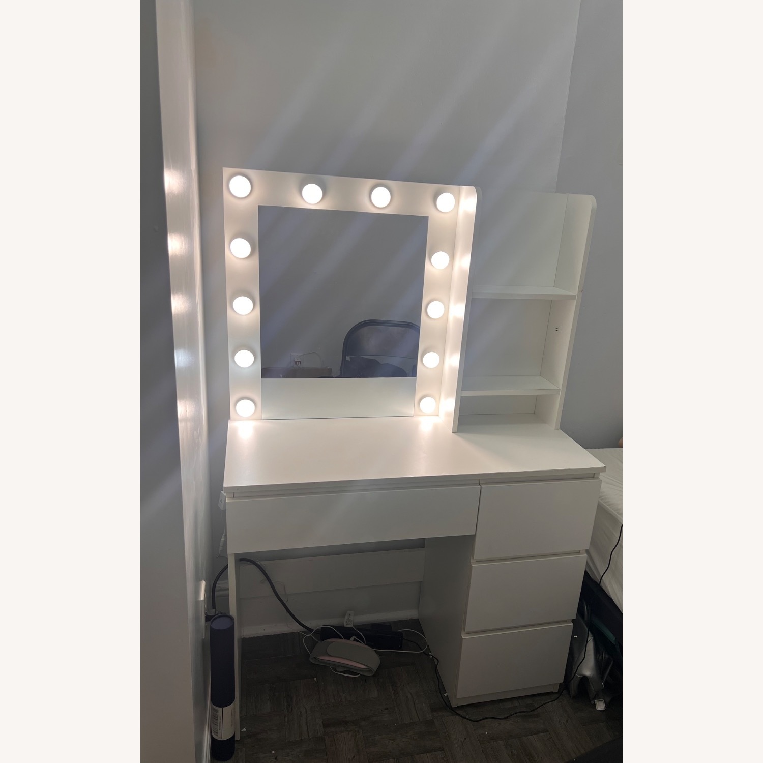 Vanity - LED Lights - image-1