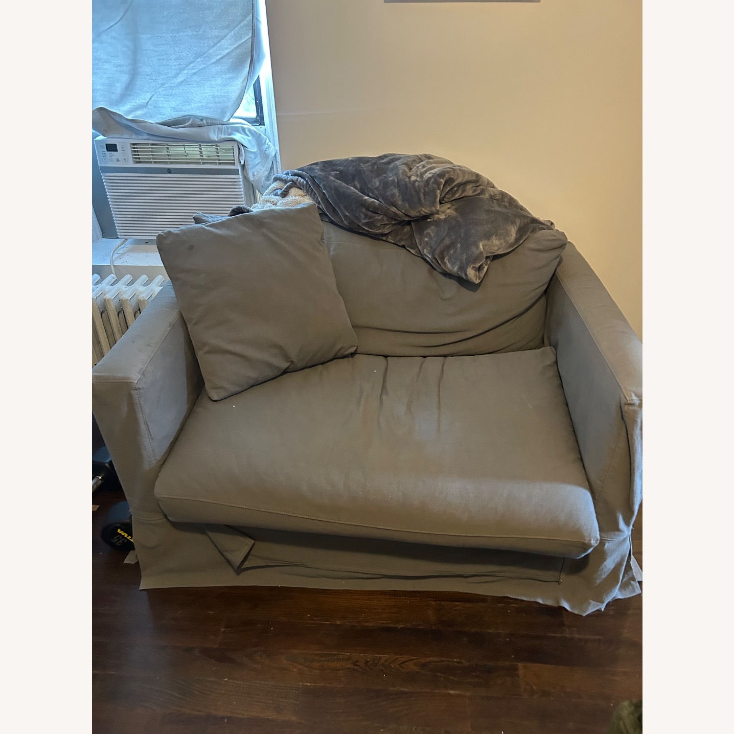 Crate & Barrel Sleeper Couch 1 Seater - image-3