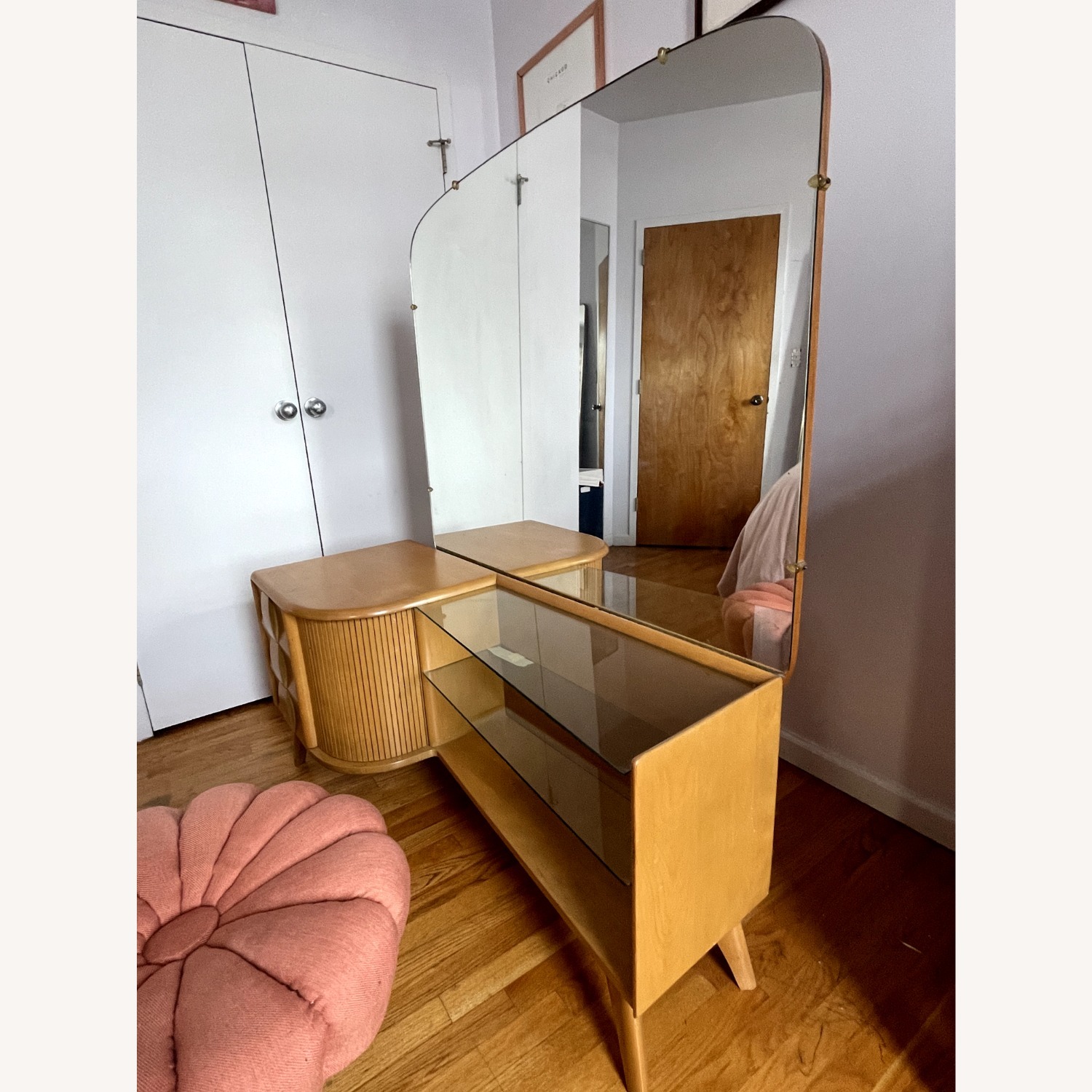 MCM Vanity and Stool by Heywood Wakefield - image-8