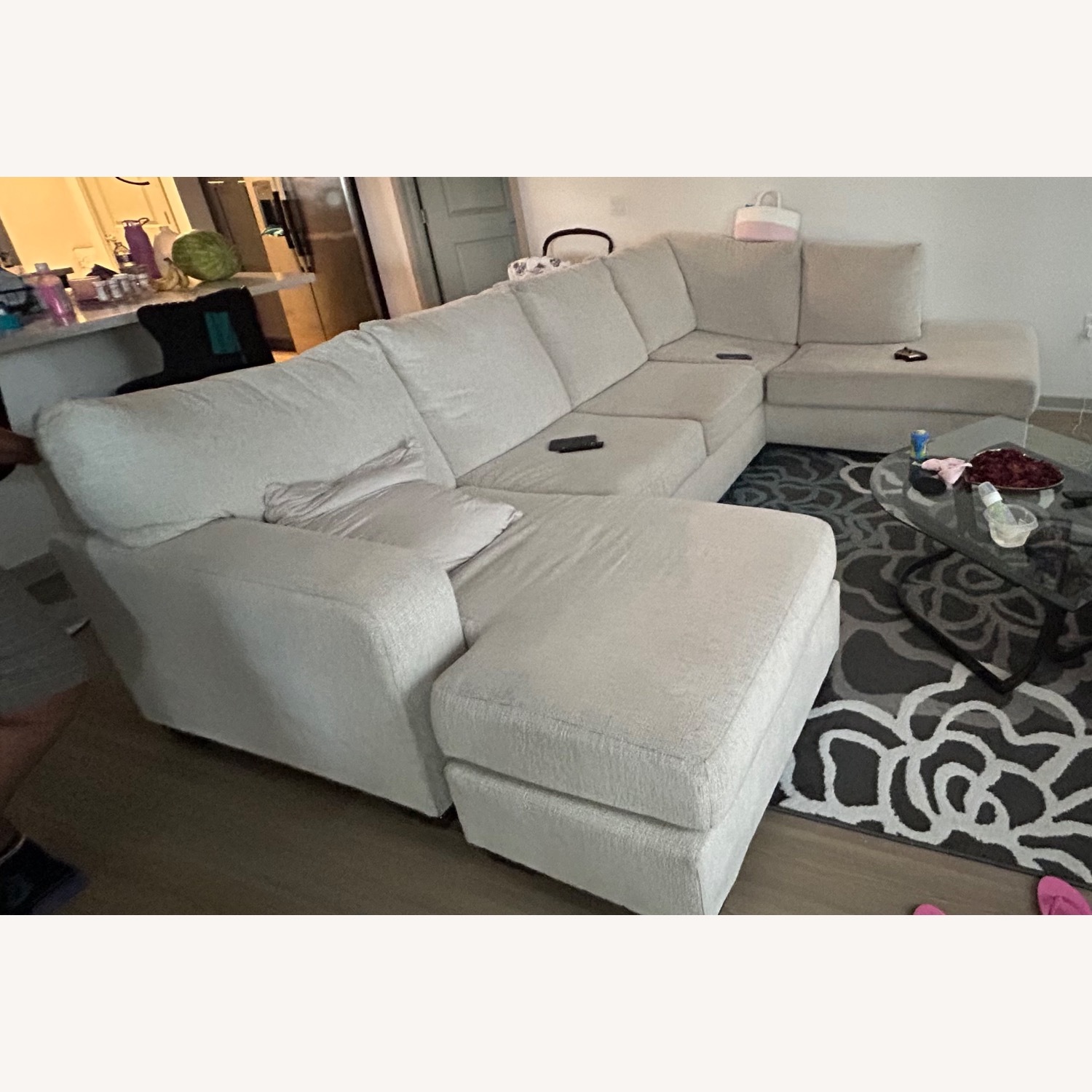 Ashley Furniture Leighelli Sectional Couch - image-4