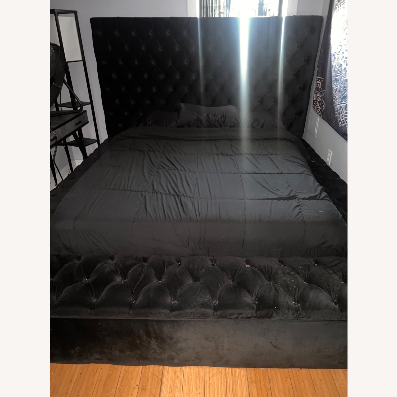 Johnnay Upholstered Platform Storage Bed - image-3