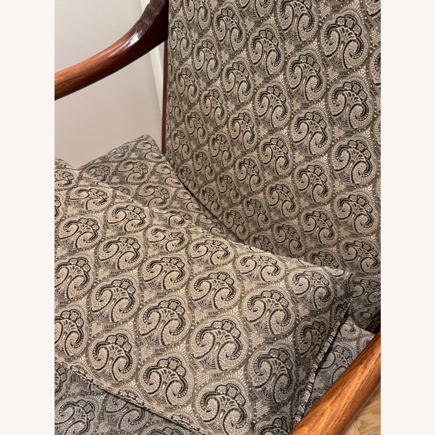 Ethan Allen Traditional Wood Accent Chairs - image-7