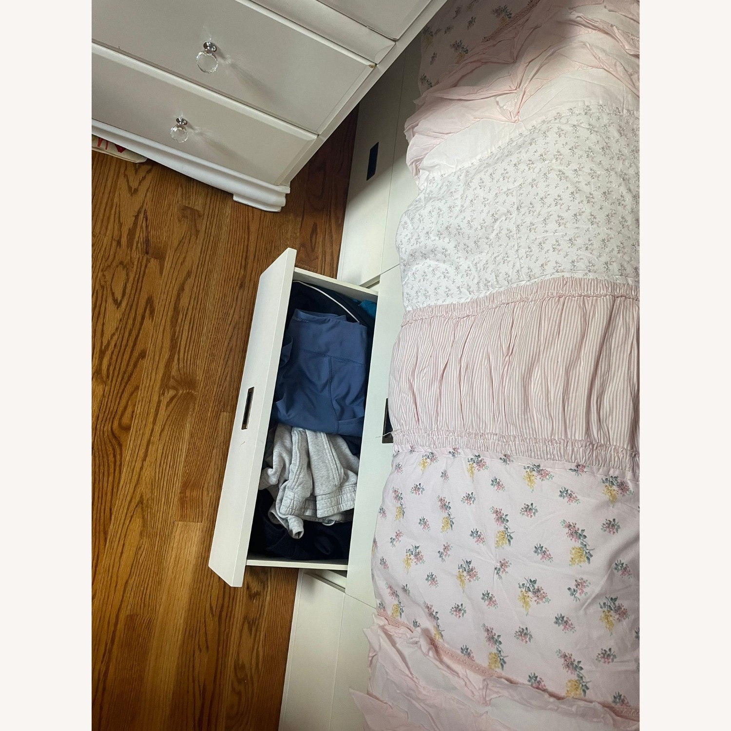 RH Teen White Twin Storage Bed (with Drawers) - image-3