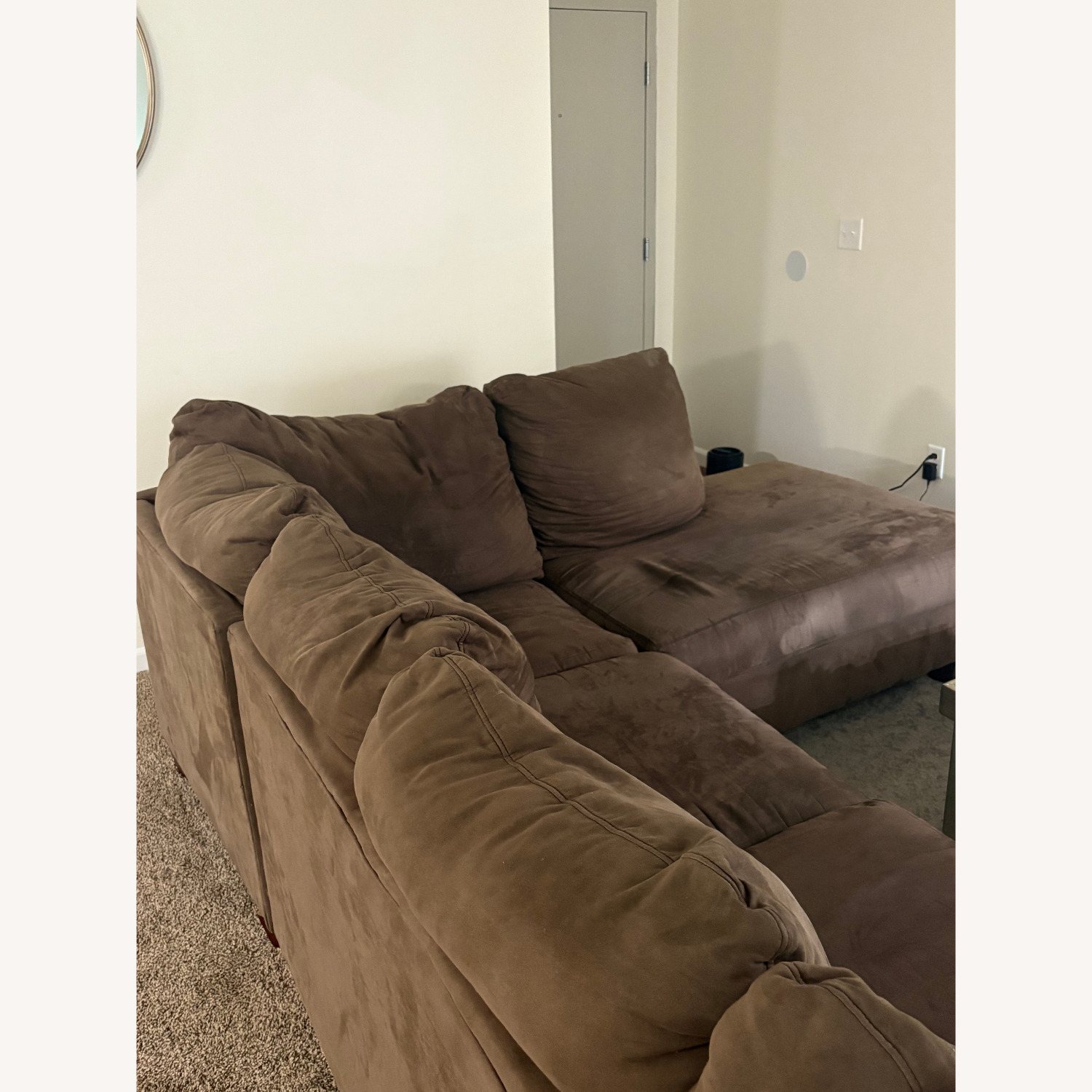 Comfortable 2-piece Sectional Couch - image-3