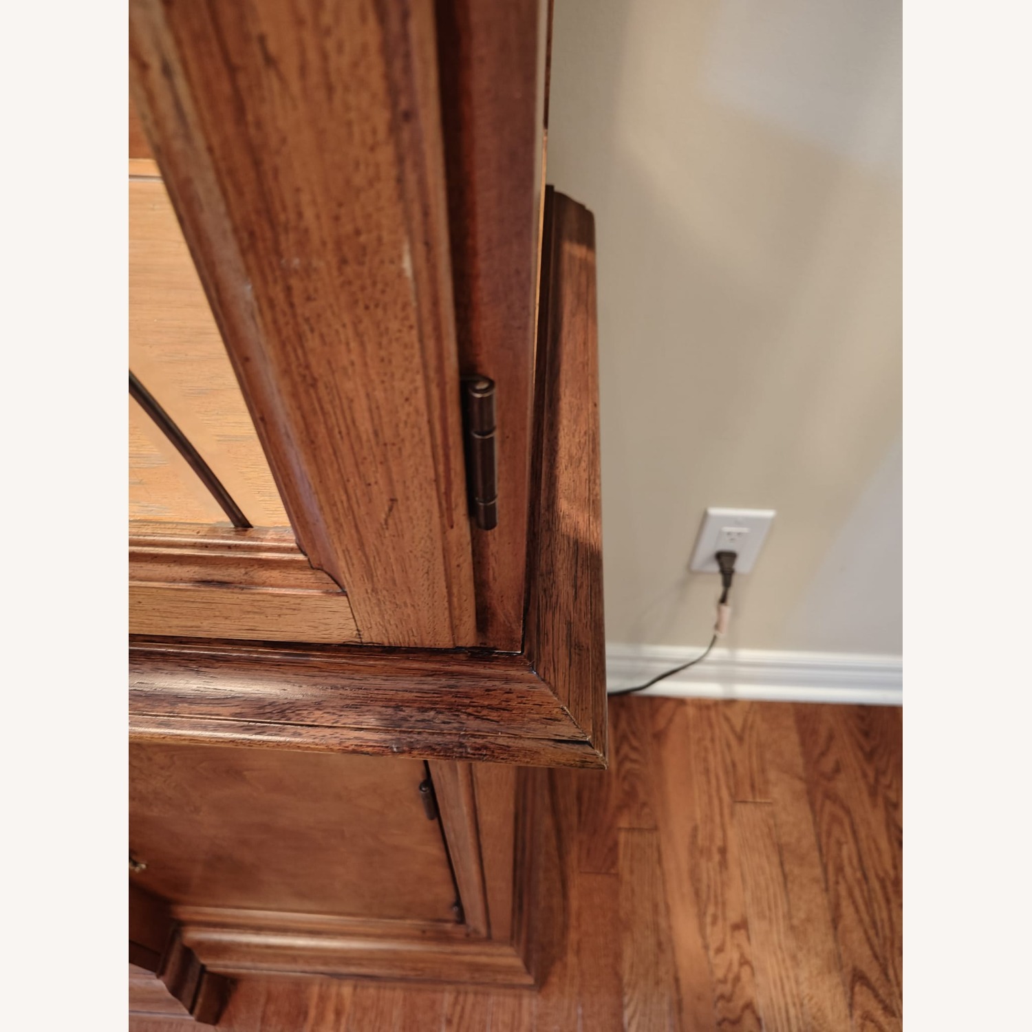 Thomasville Elysee Collection Hutch | Burlwood - image-4