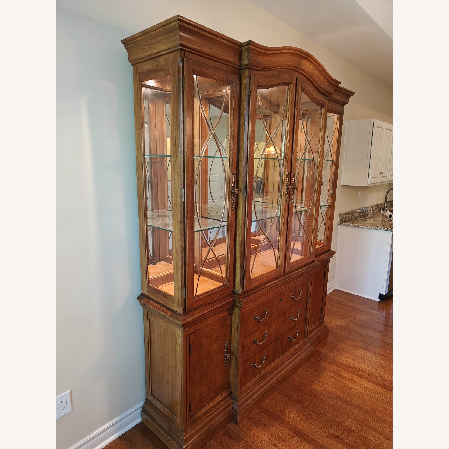 Thomasville Elysee Collection Hutch | Burlwood - image-2