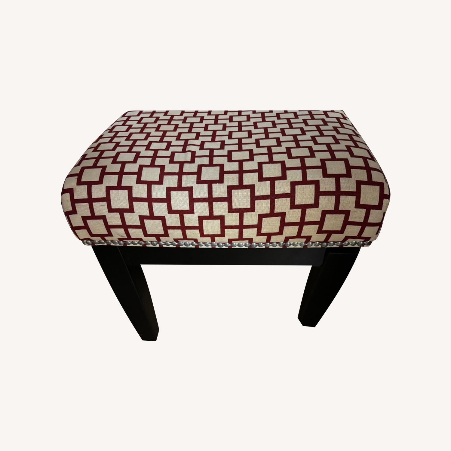  Jazzy Lookin' Chair - image-0