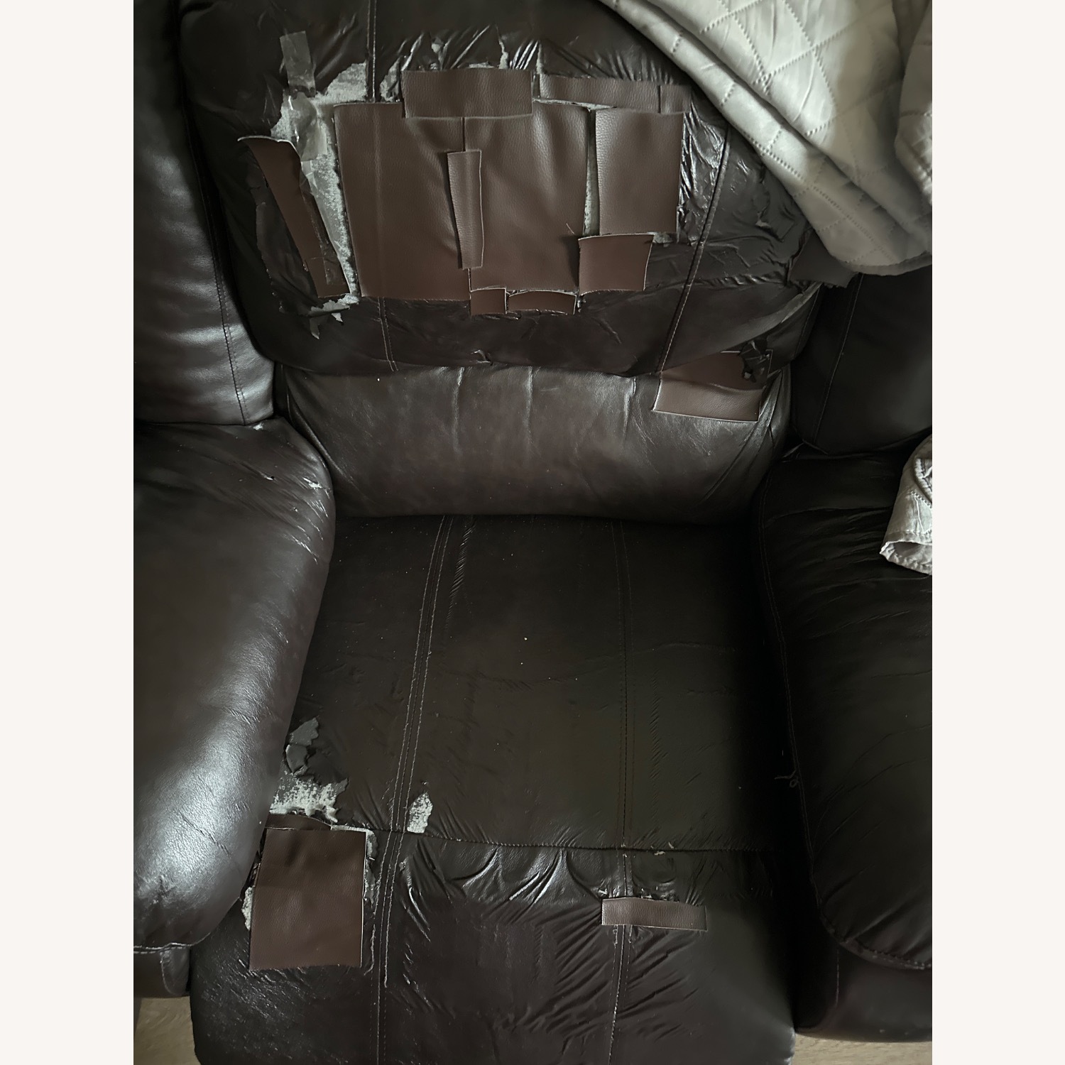 Bob's Discount Furniture Manual Recliners - image-3