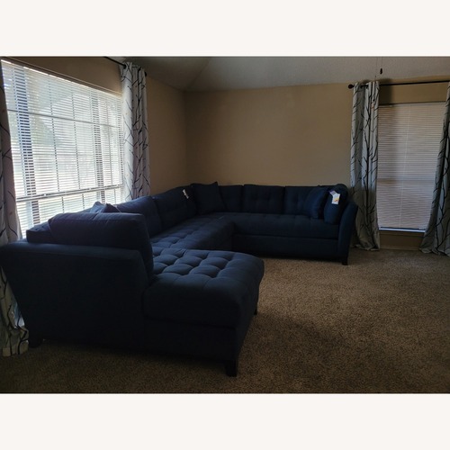 Used Rooms To Go Chatham 3 PC Sectional W Right Side Chaise for sale on AptDeco
