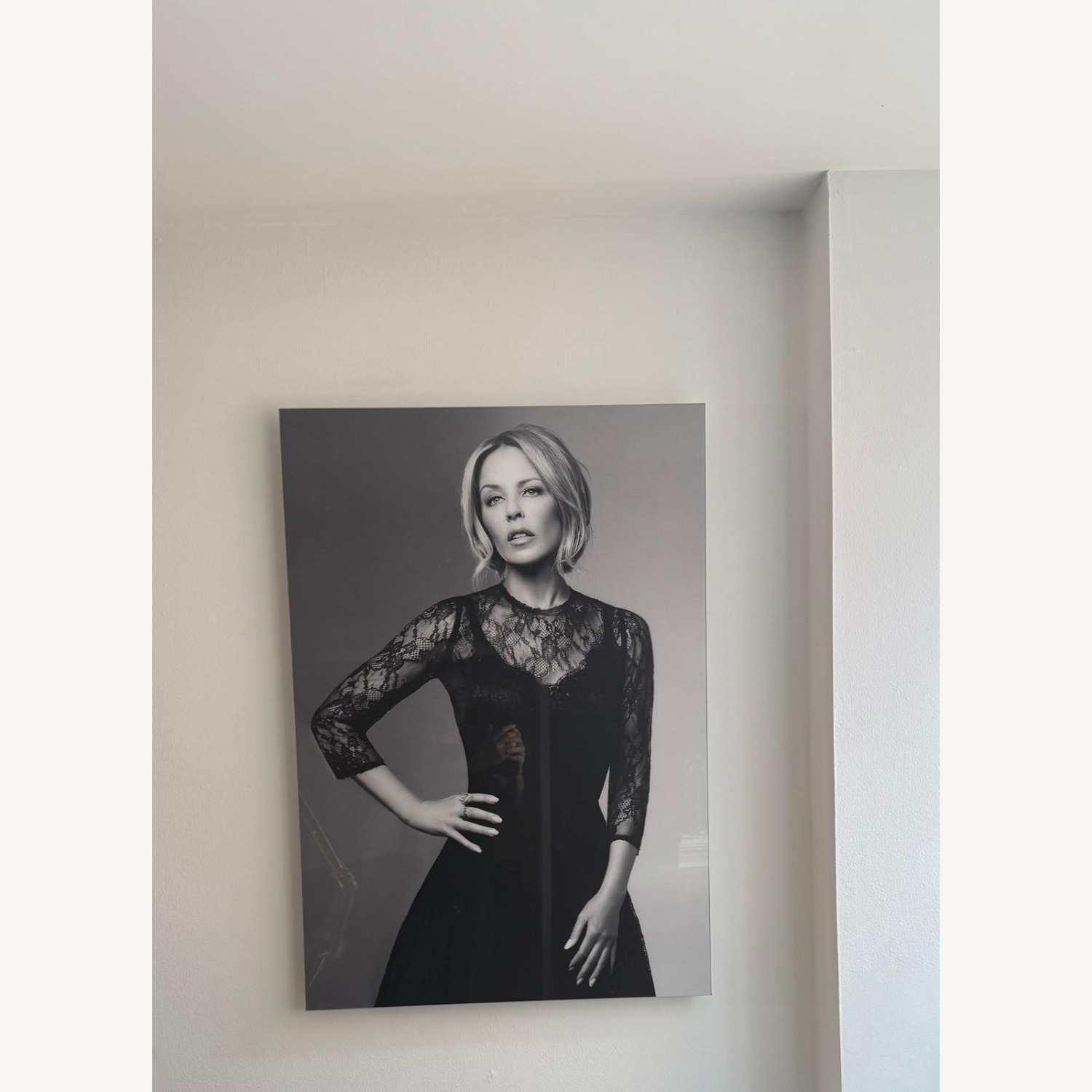 Kylie Minogue Portrait – Plexiglass with Dibond - image-1