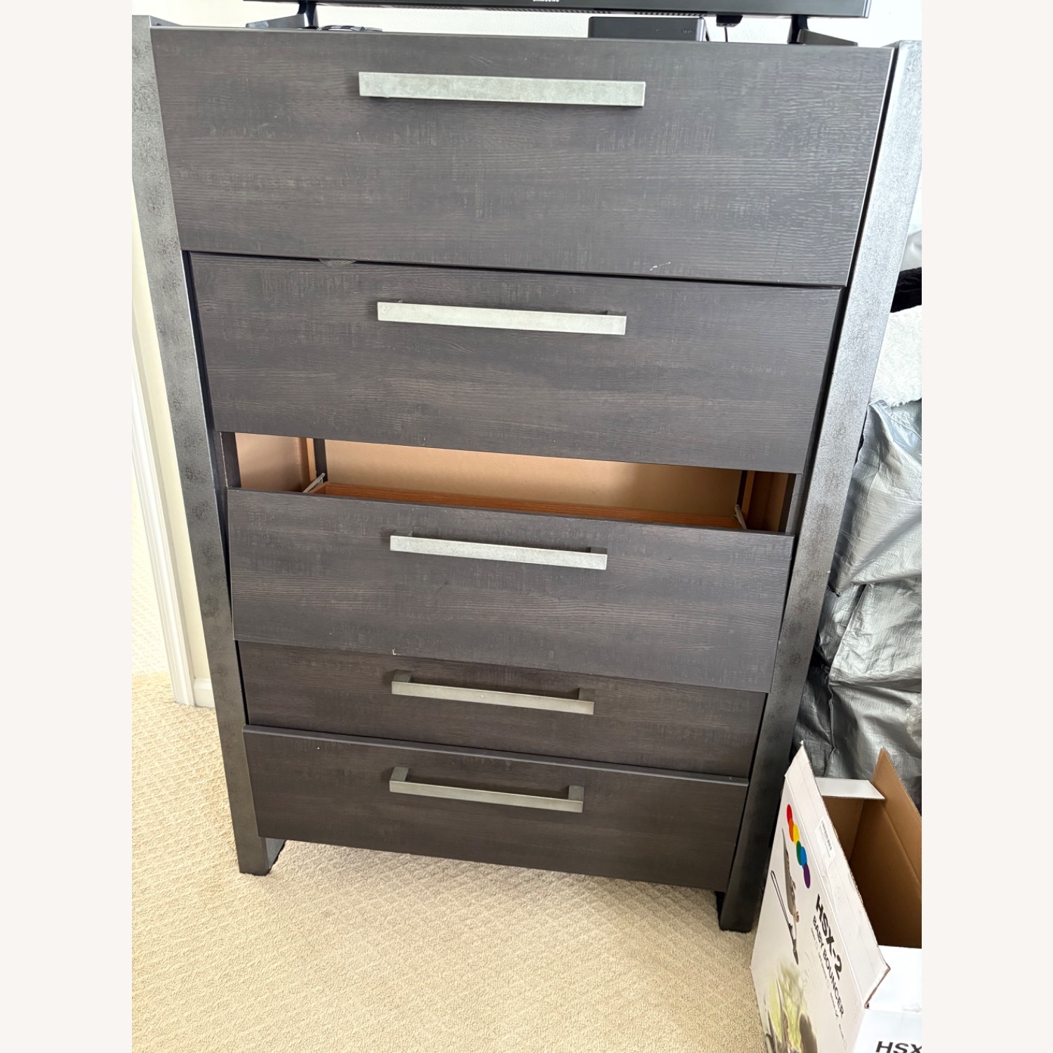 5 Drawer Dresser Chest  - image-1