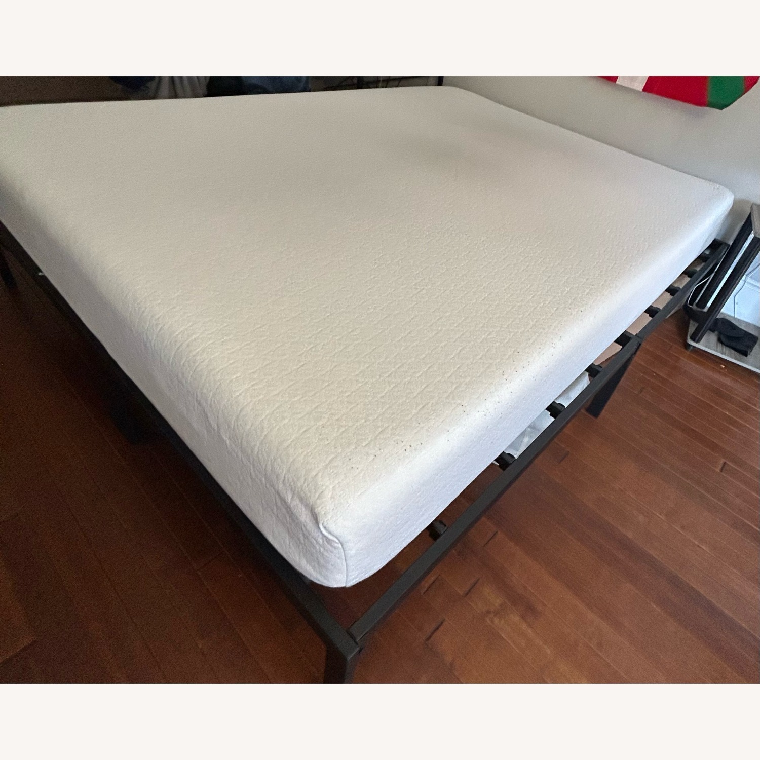 Queen Noctis Letti Bed Frame - image-2