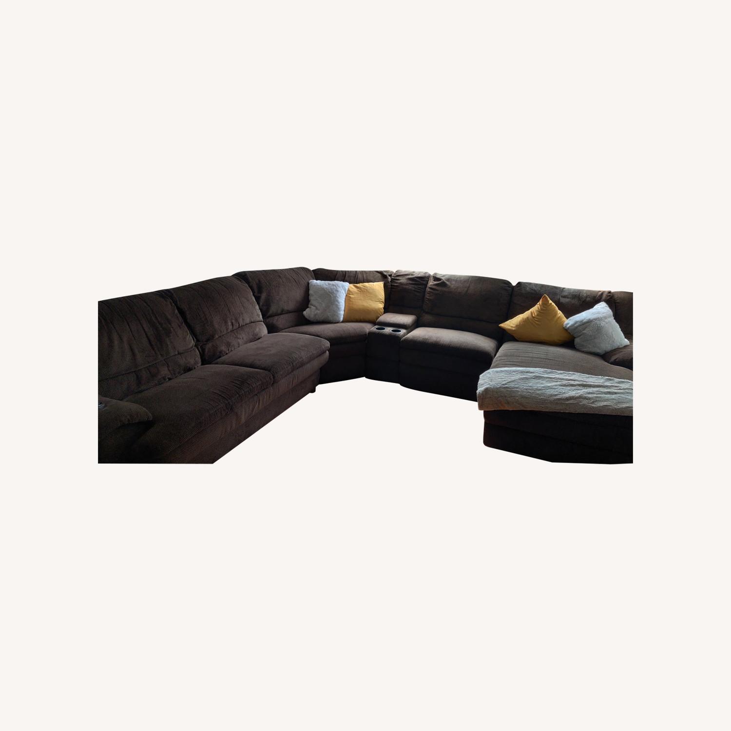 Brown 6 piece Sectional - image-0