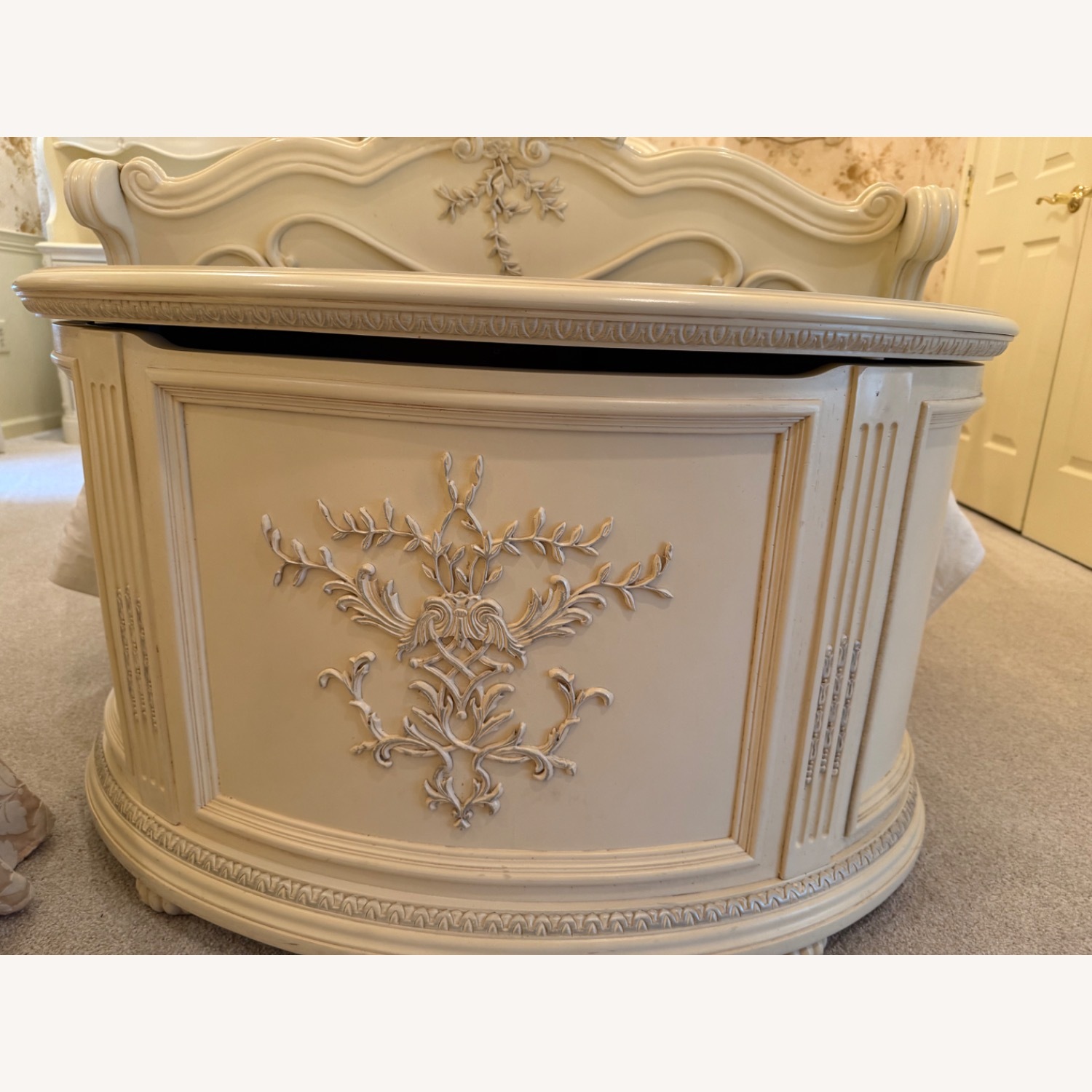 Wood Natural Trunk - image-1