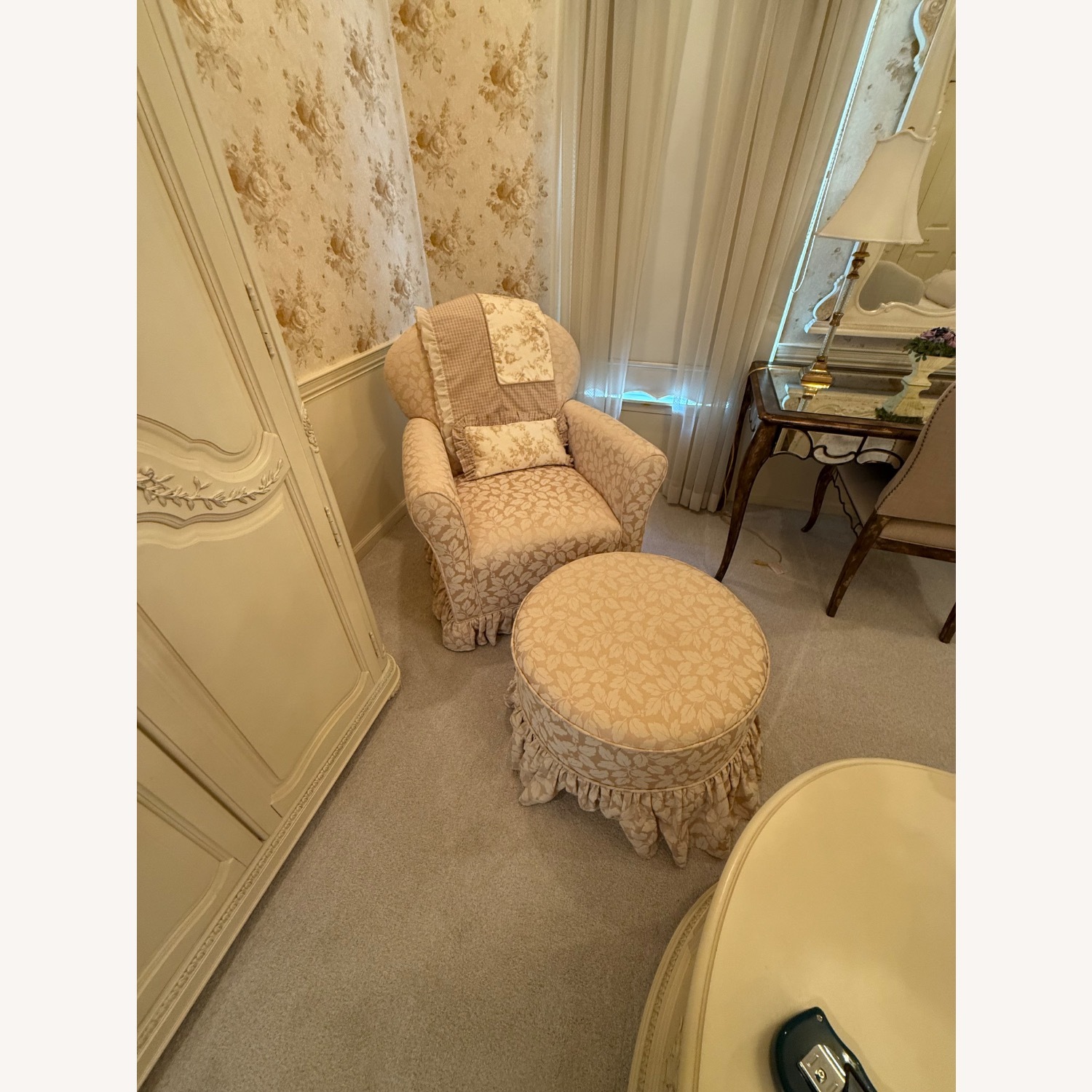 Chair and Ottoman - image-2