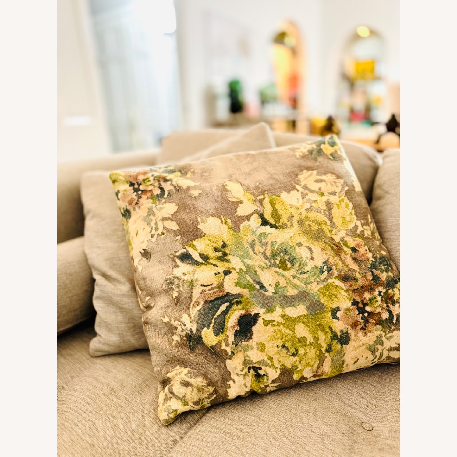 Raymour & Flanigan Light Gray Sofa - image-3