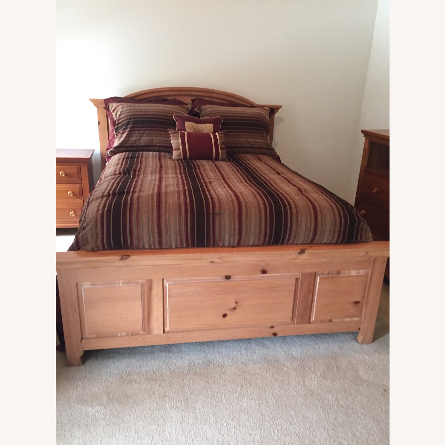Broyhill Full Bed - image-3
