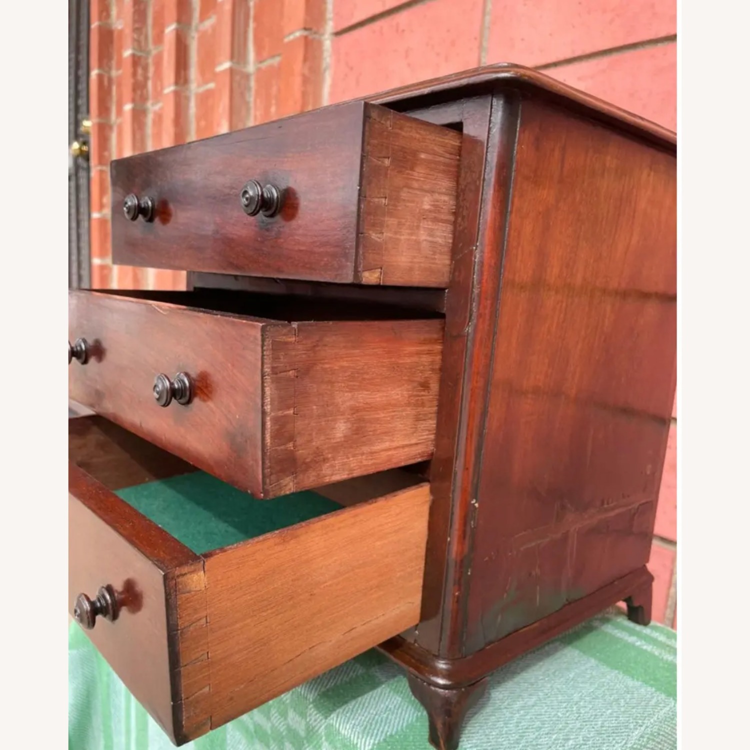 Miniature 3 Drawer Chest - image-5