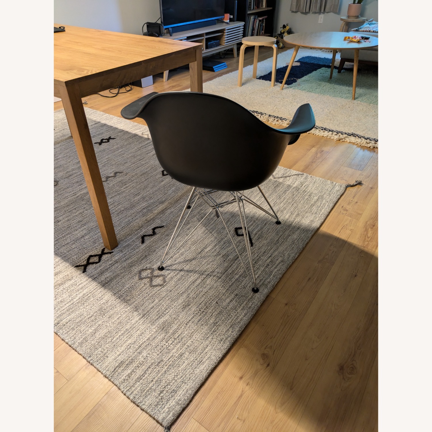 Eames Molded Plastic Arm Chair - image-2