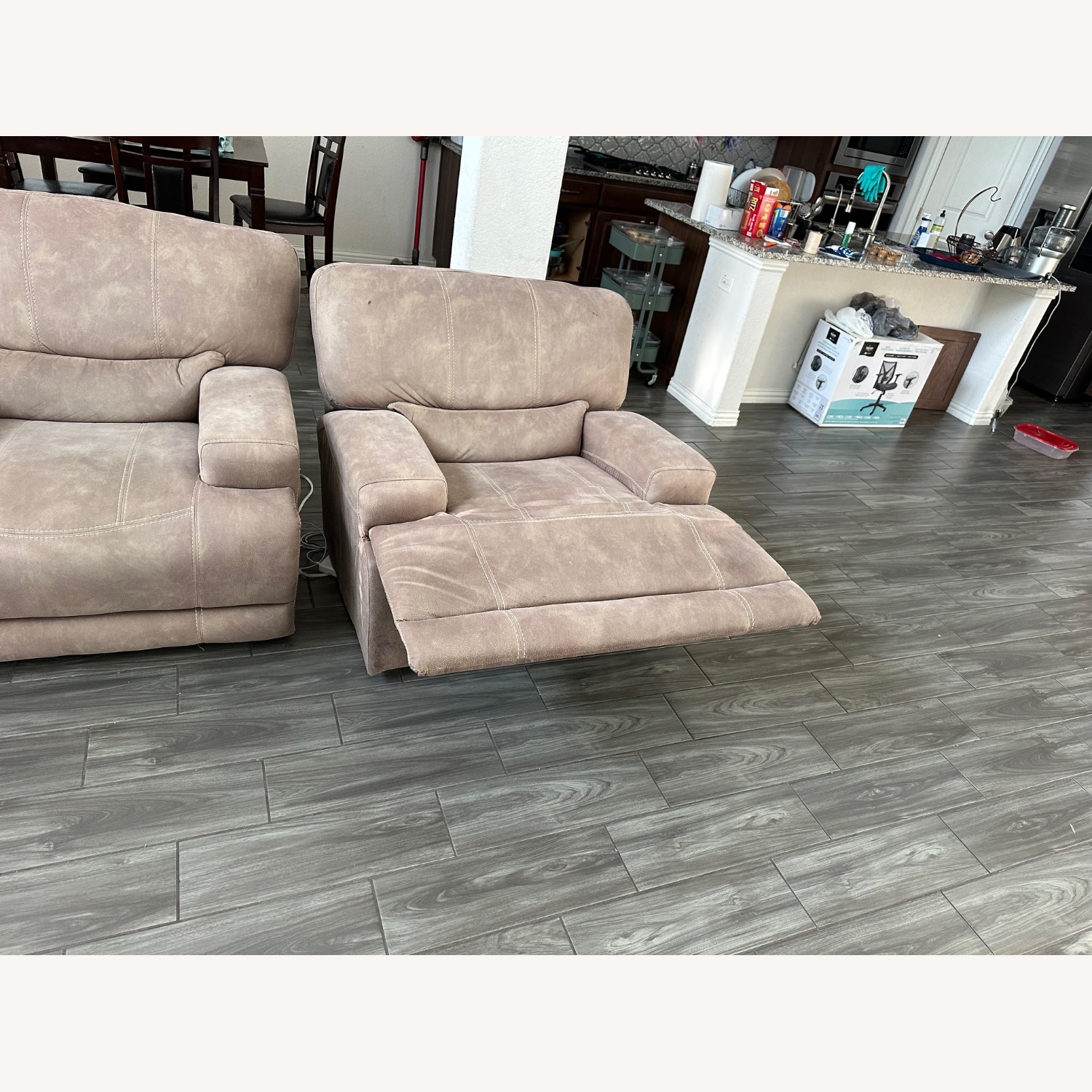 Warrendale 4 Pc Power Reclining Sectional - image-7