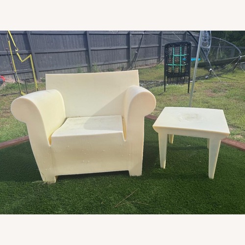 Used Kartell Bubble Club Table by Philippe Starck for sale on AptDeco