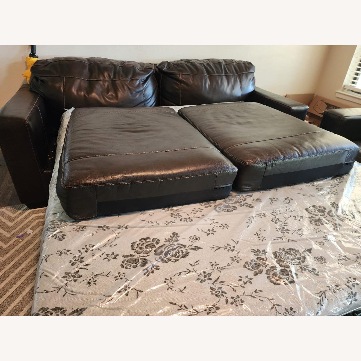 Morelos Leather Sofa Come Bed - image-8