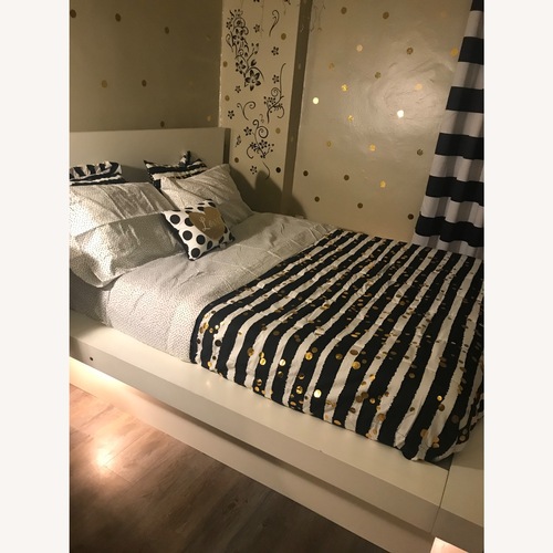 Used Coaster Jennifer Queen Platform Bed for sale on AptDeco