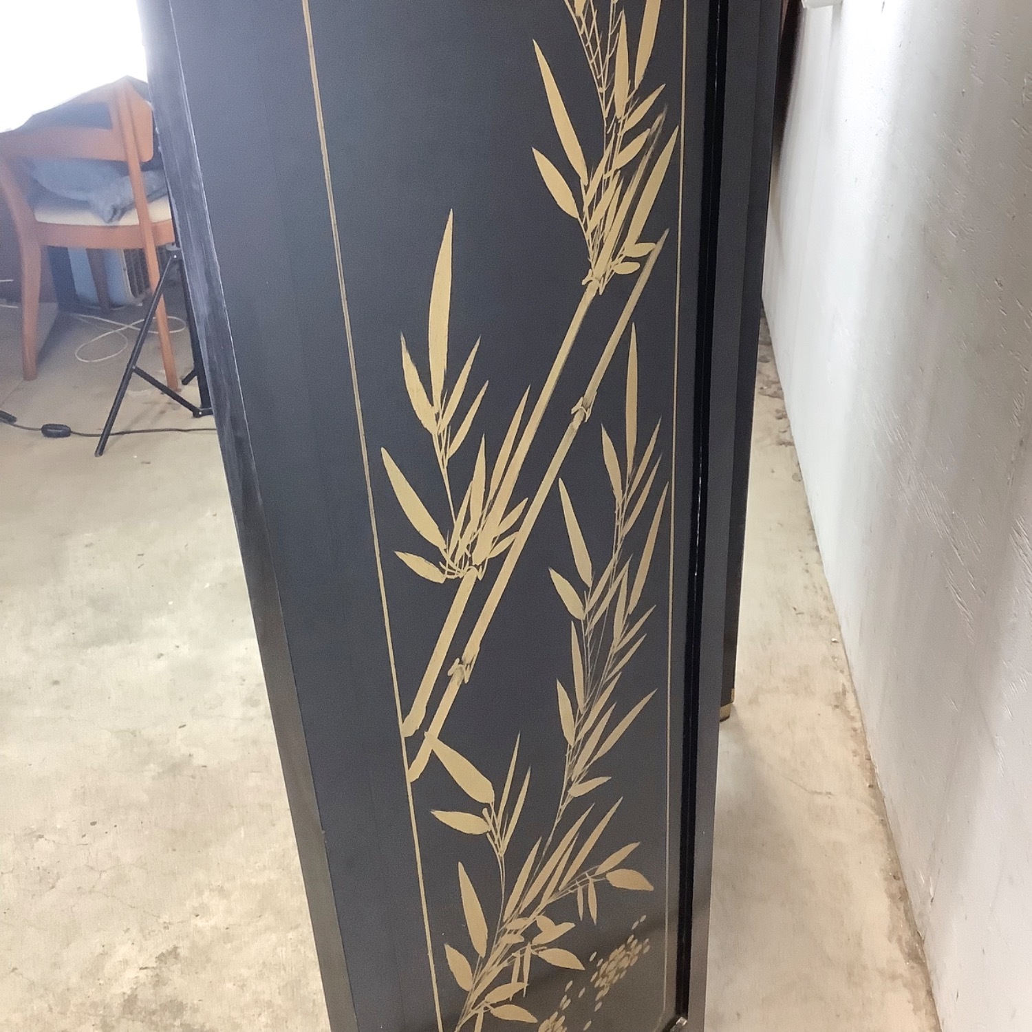  Vintage Hand-Painted Chinoiserie Folding Screen - image-10