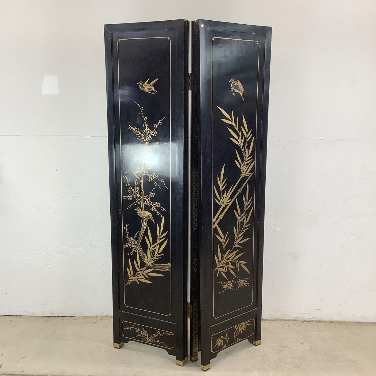  Vintage Hand-Painted Chinoiserie Folding Screen - image-17
