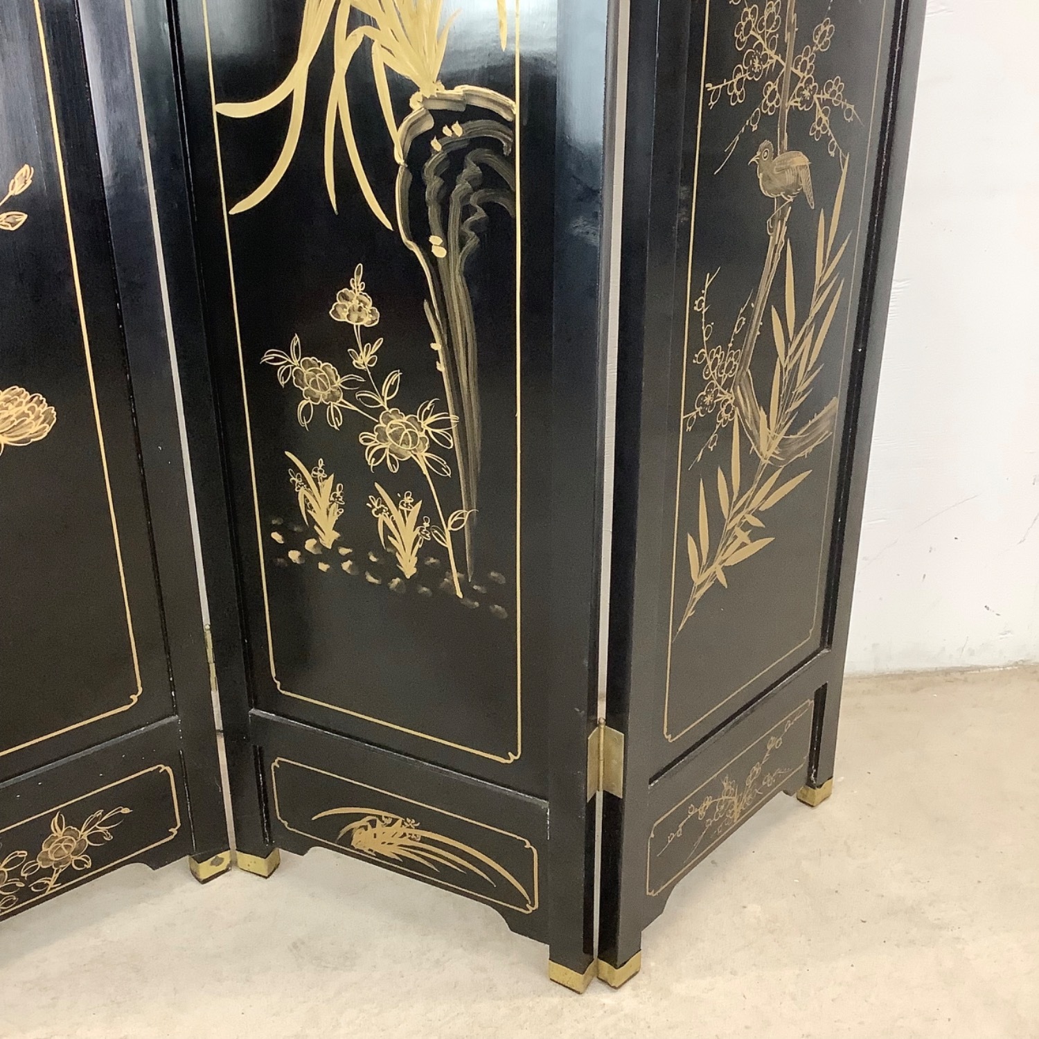  Vintage Hand-Painted Chinoiserie Folding Screen - image-20