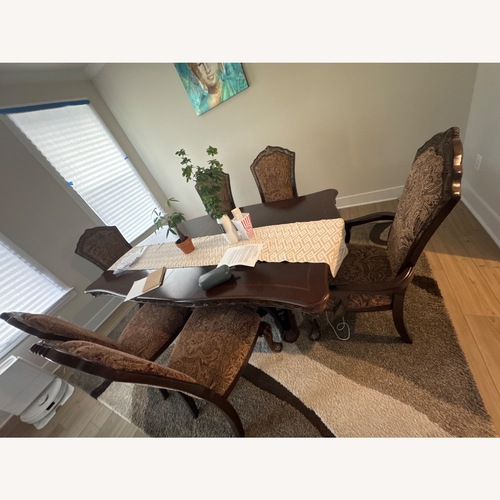 Used  Majestic 6 Seat Dining Table for sale on AptDeco