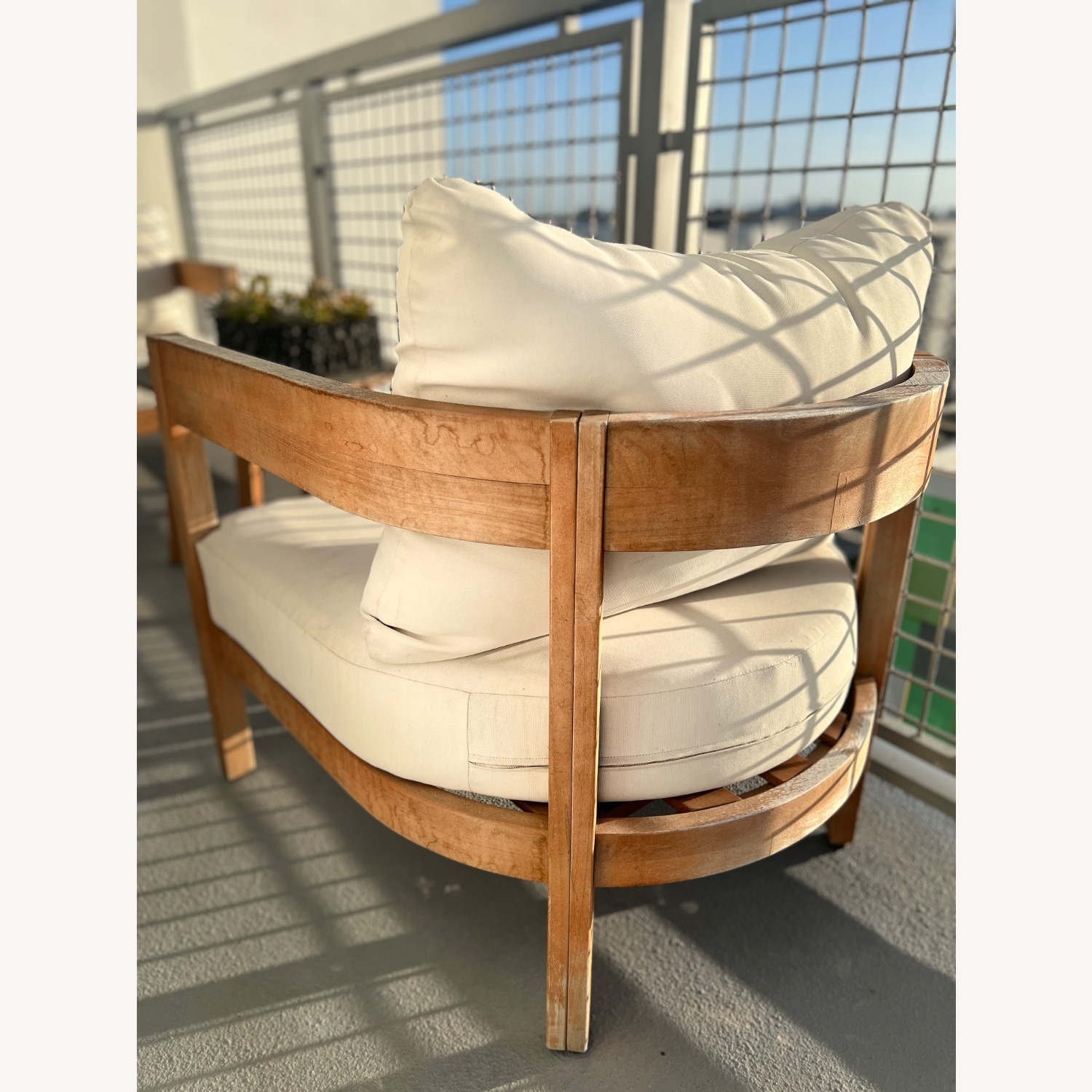 Outdoor Armchair-round Back teak Wood - AptDeco
