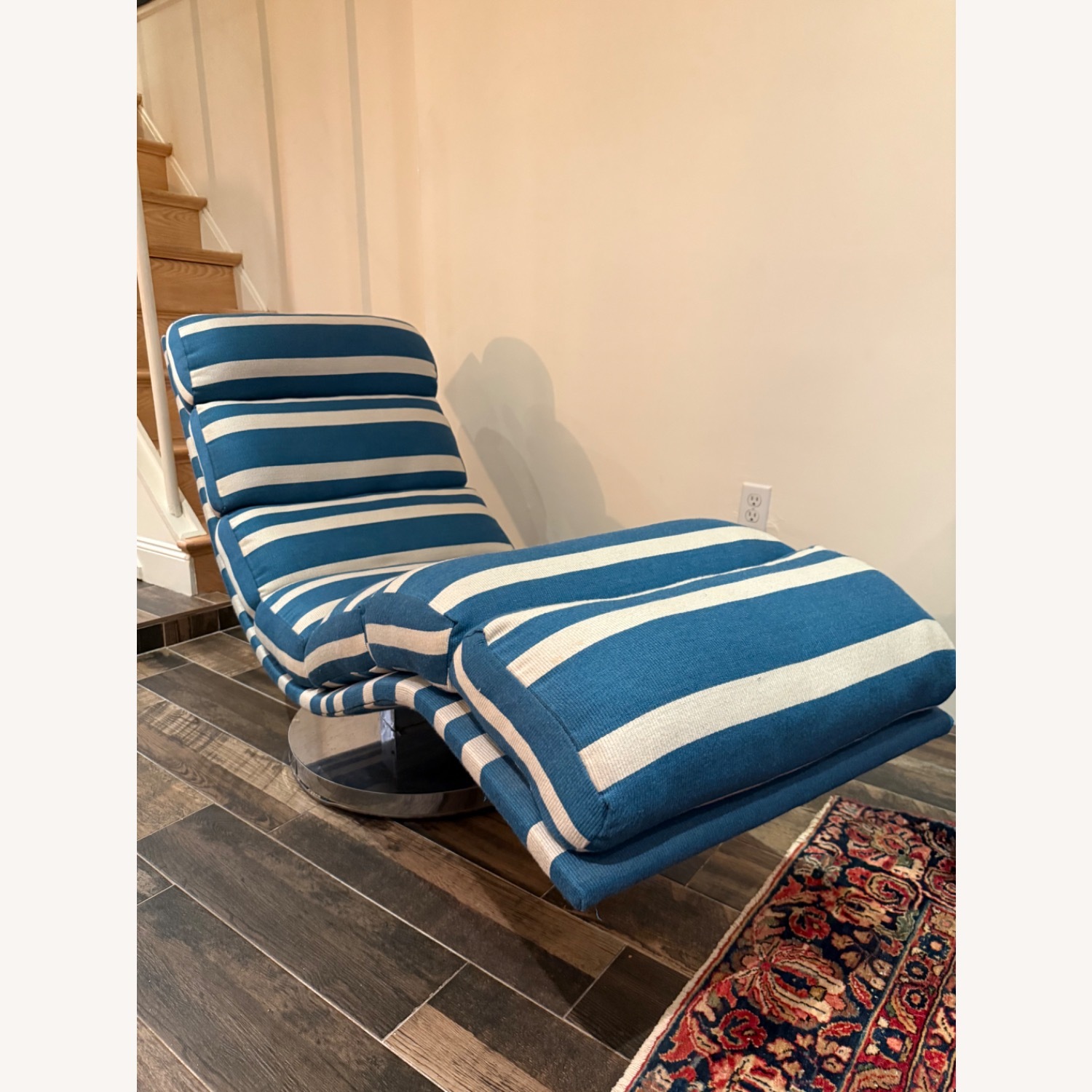 Milo Baughman Chaise Lounge - image-1