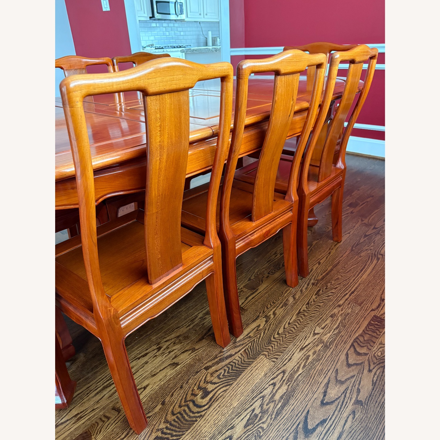 Fine Discounted Dining Table Set - image-8